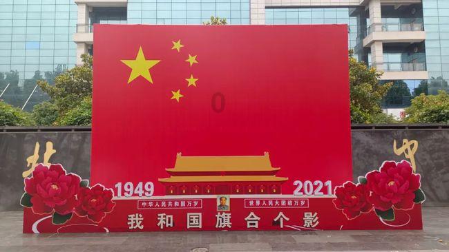 迷失在黑洞里