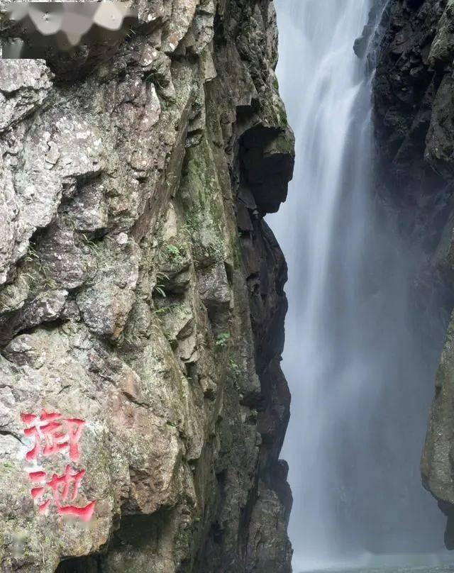 逃离霍比特人洞屋